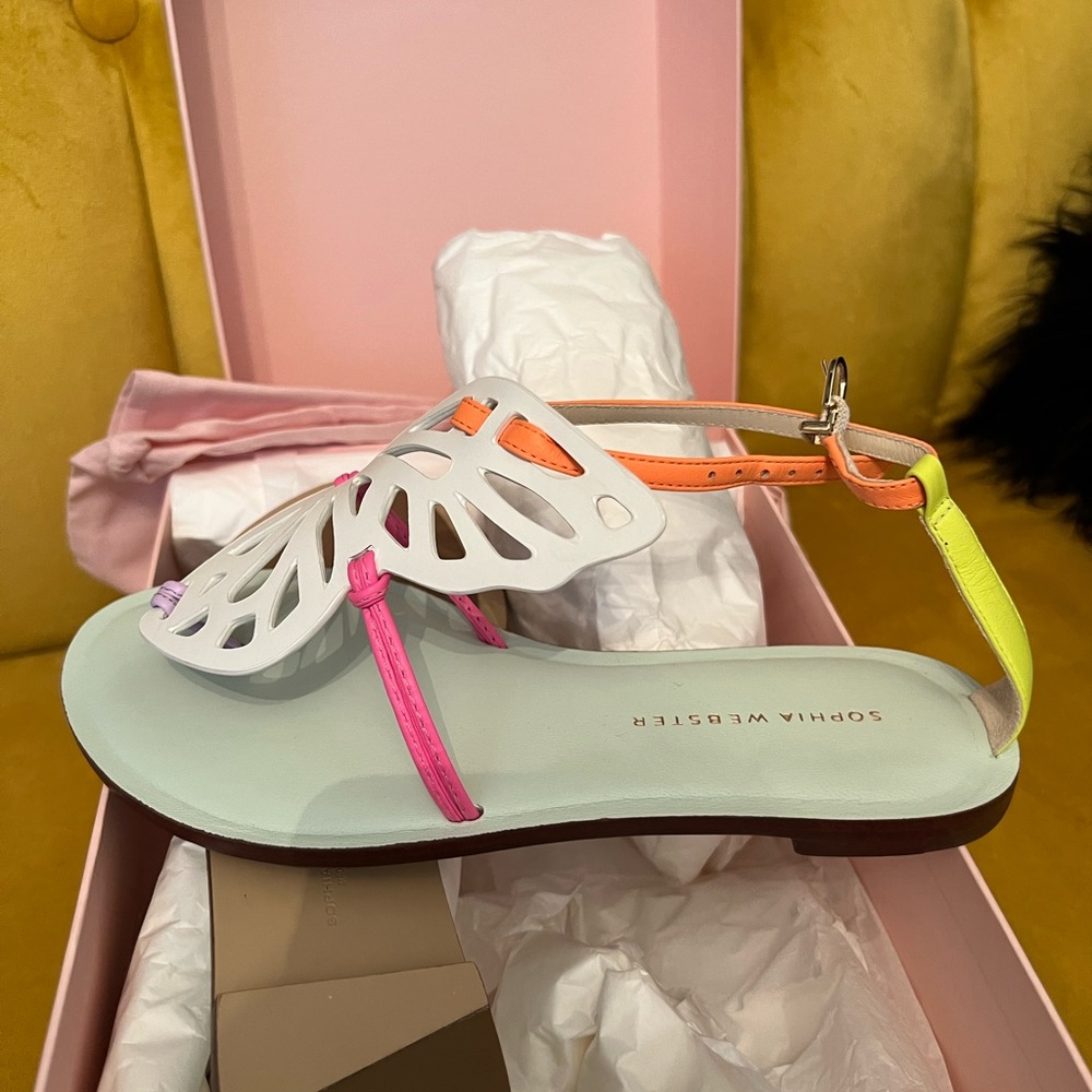 Butterfly flat sandals